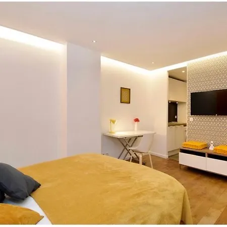 Studio Centre Montorgueil * Paris